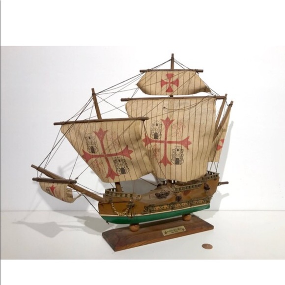 Vintage Christopher Columbus Santa Maria 1492 Scaled Model Ship - Picture 2 of 9